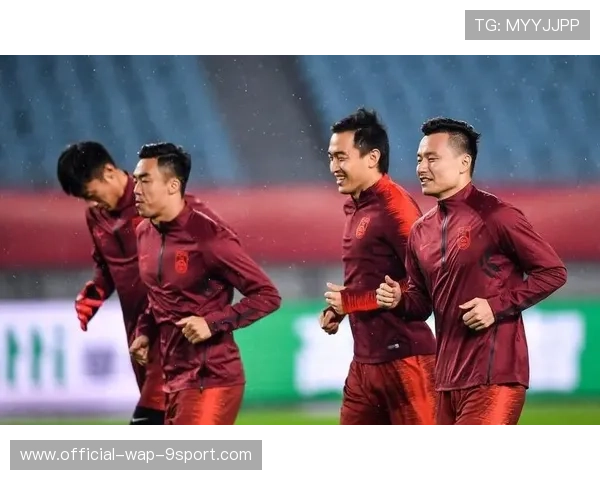 职业选手转会市场活跃，多队进行重组